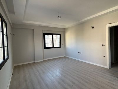 Dalaman Hürriyet Mah'de 2+1 Kapalı Mutfak Havuzlu Satılık Daire