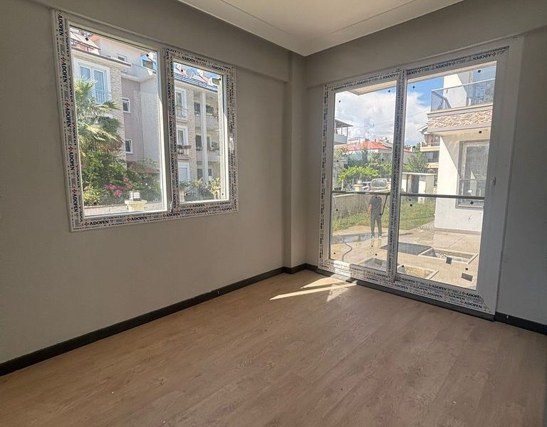 Dalaman Hürriyet Mah'de 1+1 Havuzlu Site İçinde Satılık Daireler