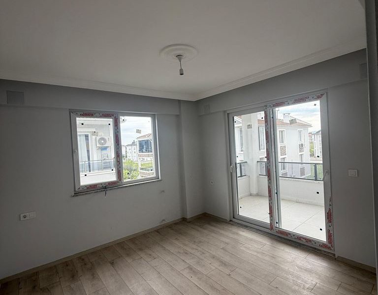 Dalaman Hürriyet Mah'de 1+1 Havuzlu Sitede LÜX Satılık Daire