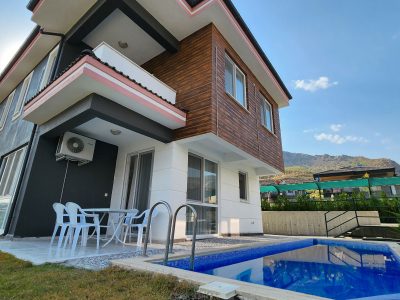 Dalaman Akkaya Havuzlu Sitede 3+1 Full Eşyalı Kiralık Villa